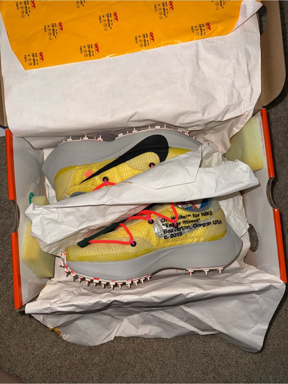 Nike x Off-White Vapor Street in Yellow